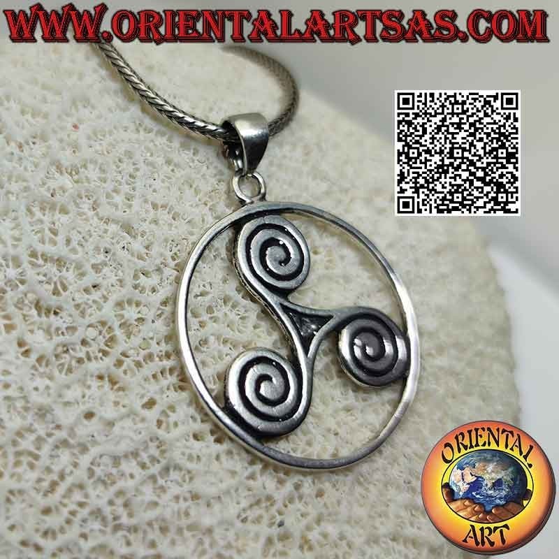 Silberner Triskele-Anhänger (triskell, triskelion) mit spiralförmigen Enden im kosmischen Kreis (groß)
