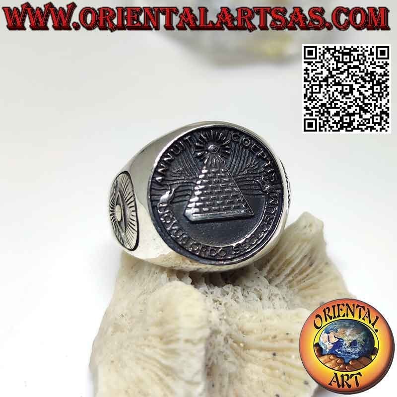 Anello in argento liscio con "The Great Seal" (simbolo del Dollaro)