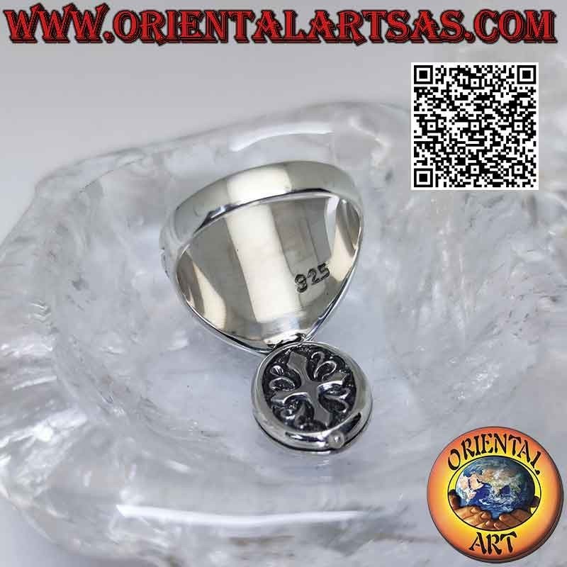 Bague boîte ovale en argent (porte-poison) à décor de croix chrétienne