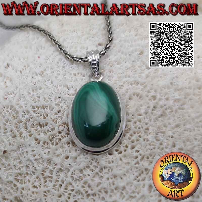 Ciondolo in argento con malachite ovale cabochon e bordo liscio