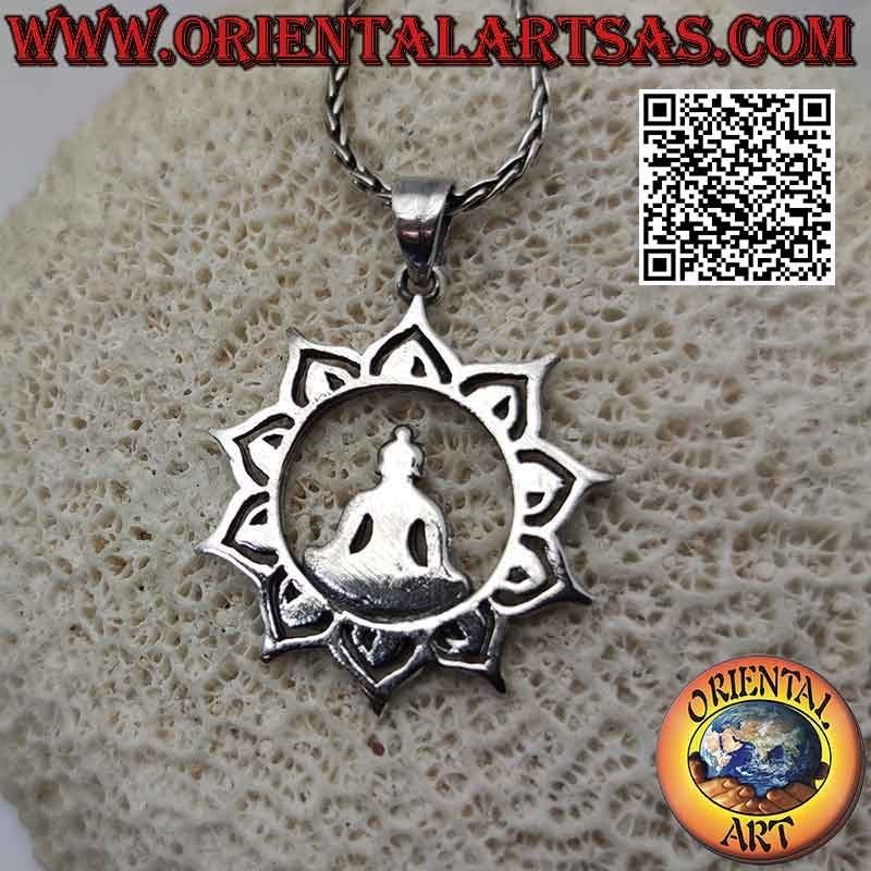 Pendentif en argent lisse, Bouddha méditant dans la fleur de lotus