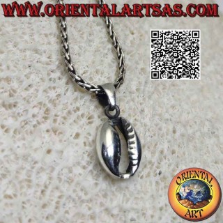 Ciondolo in argento a forma di conchiglia ciprea (cauri, Kauri, Cypraea), simbolo di fertilità