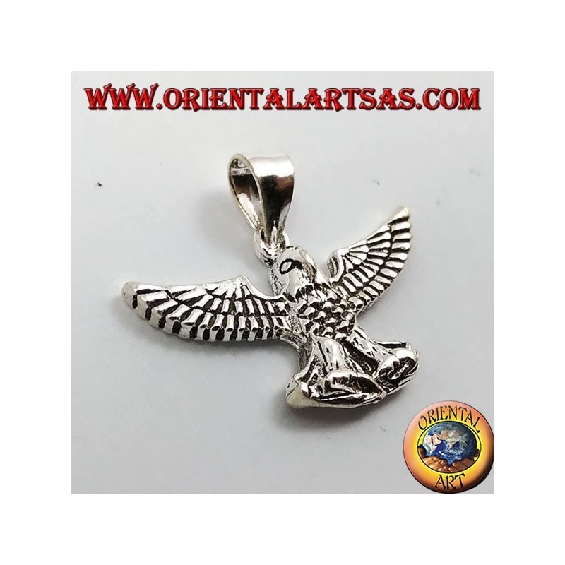 pendant silver eagle with open wings