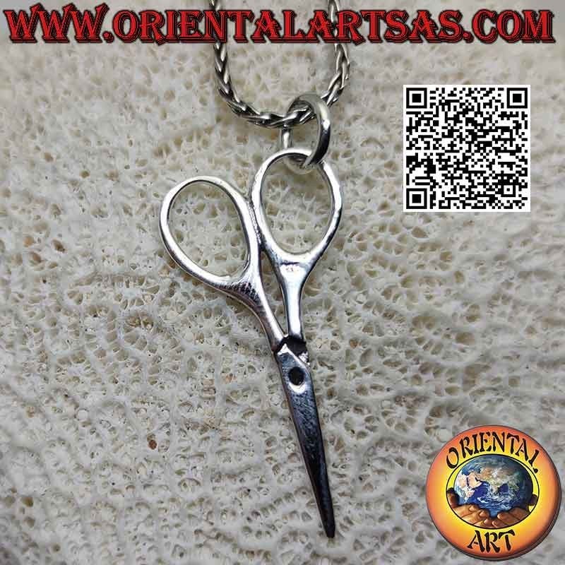 Smooth silver scissors pendant (large)