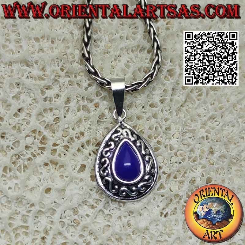 Ciondolo in argento con sodalite a goccia cabochon e decoro a "S" o greche a bassorilievo