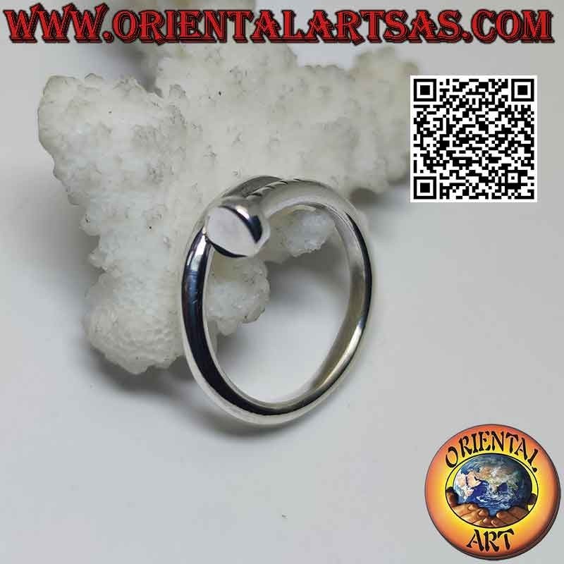 Glatter Silberring in Form eines Nagels