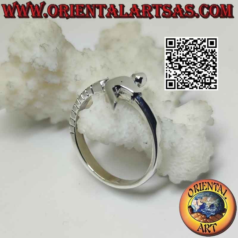 Bague en forme de marteau en argent lisse