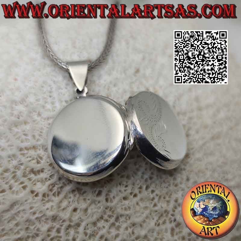 Flat smooth round silver photo pendant with floral engraving on half (Ø 20 mm)
