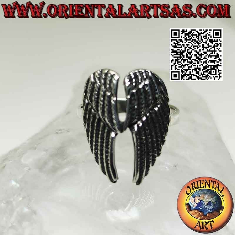 Anillo de plata con alas de ángel de doble altura con plumas en relieve (soldado)