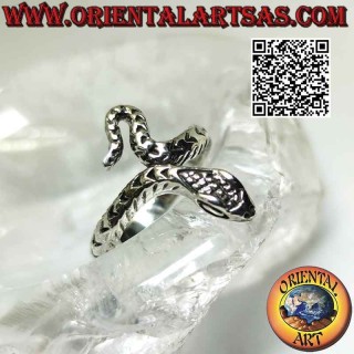 Anello in argento a forma di serpente inciso in movimento sinuoso (un giro)