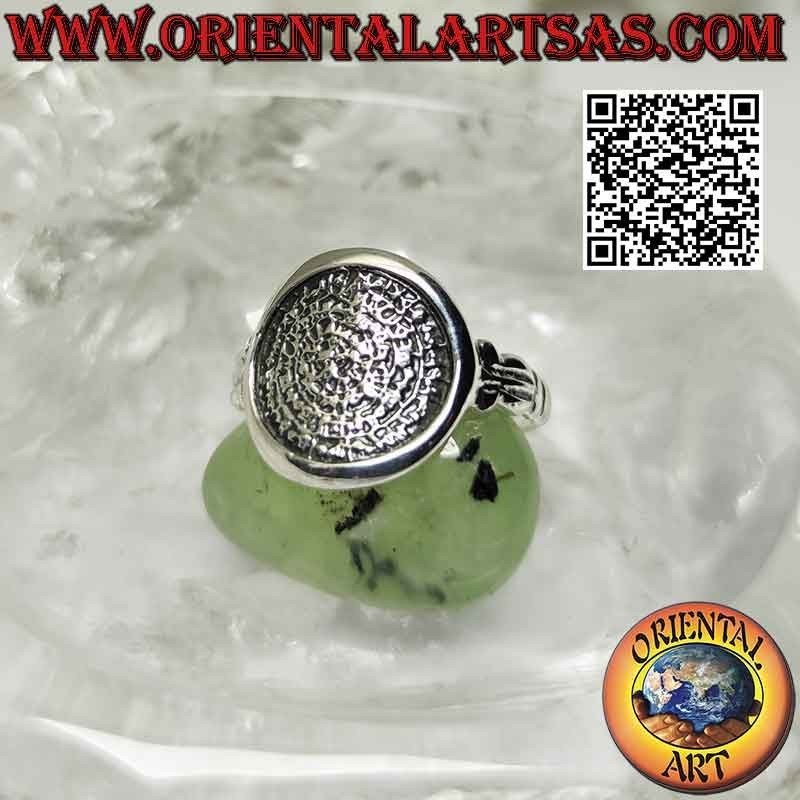 Bague en argent, "Le disque de Phaistos" avec trident sur les côtés (moyen)