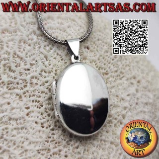 Flat smooth oval silver photo frame pendant (25x20)