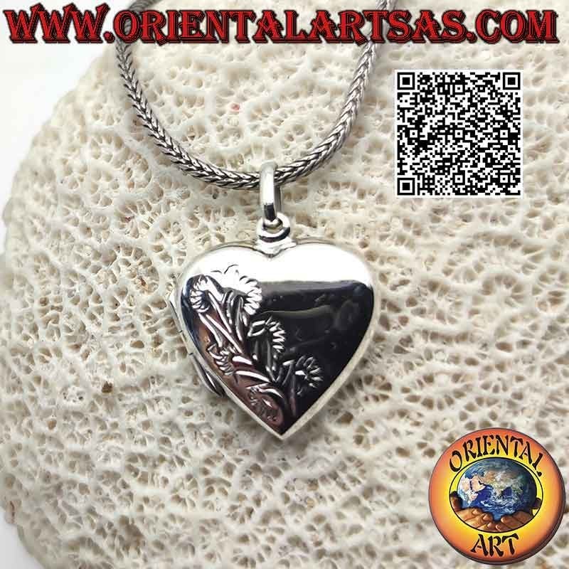 Pendentif photo en argent plat en forme de cœur lisse avec gravure florale sur la moitié (20 * 20)
