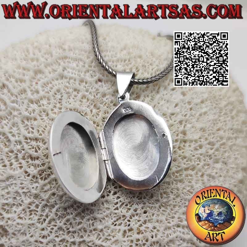 Flat smooth oval silver photo frame pendant with shrub floral engraving (25x20)