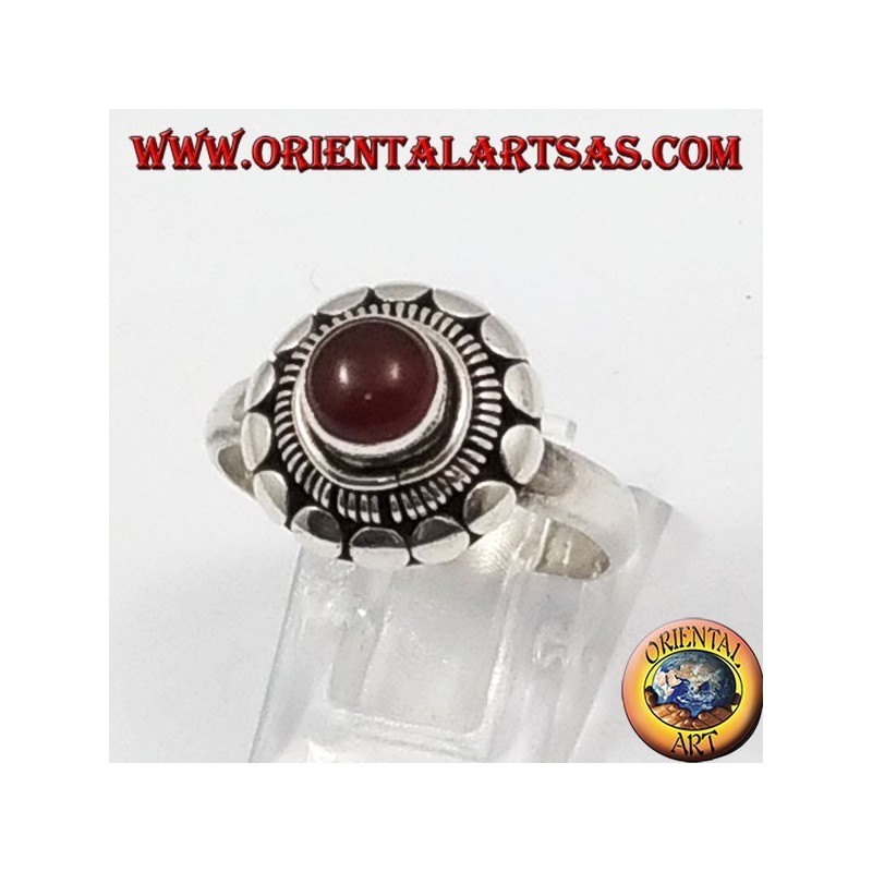 Anillo de plata con cornalina redonda natural