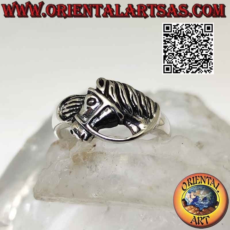 Bague en argent, tête de cheval avec bride profilée