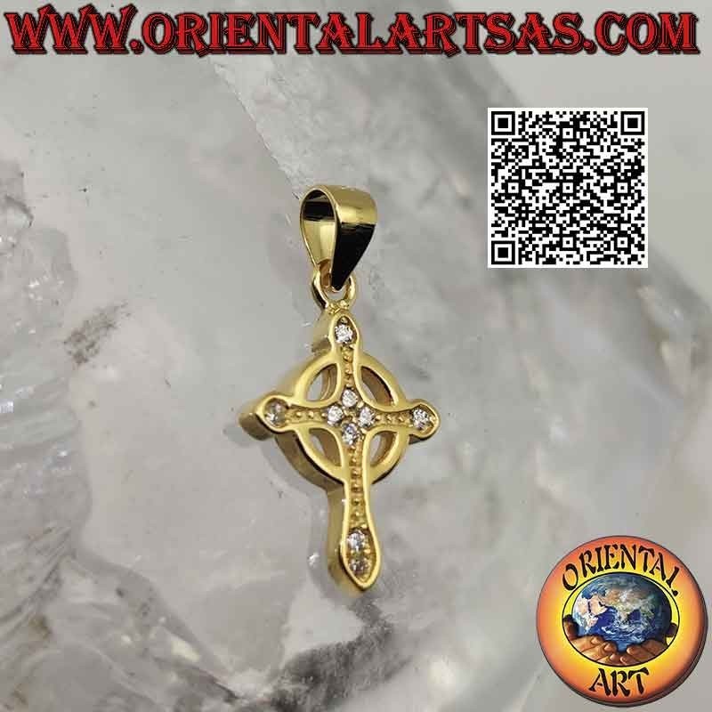 Pendentif en argent, croix celtique simple et lisse avec zircons ronds (plaqué or)