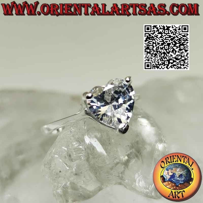 Anello in argento rodiato con zircone bianco a cuore incastonato rialzato e traforo sottostante