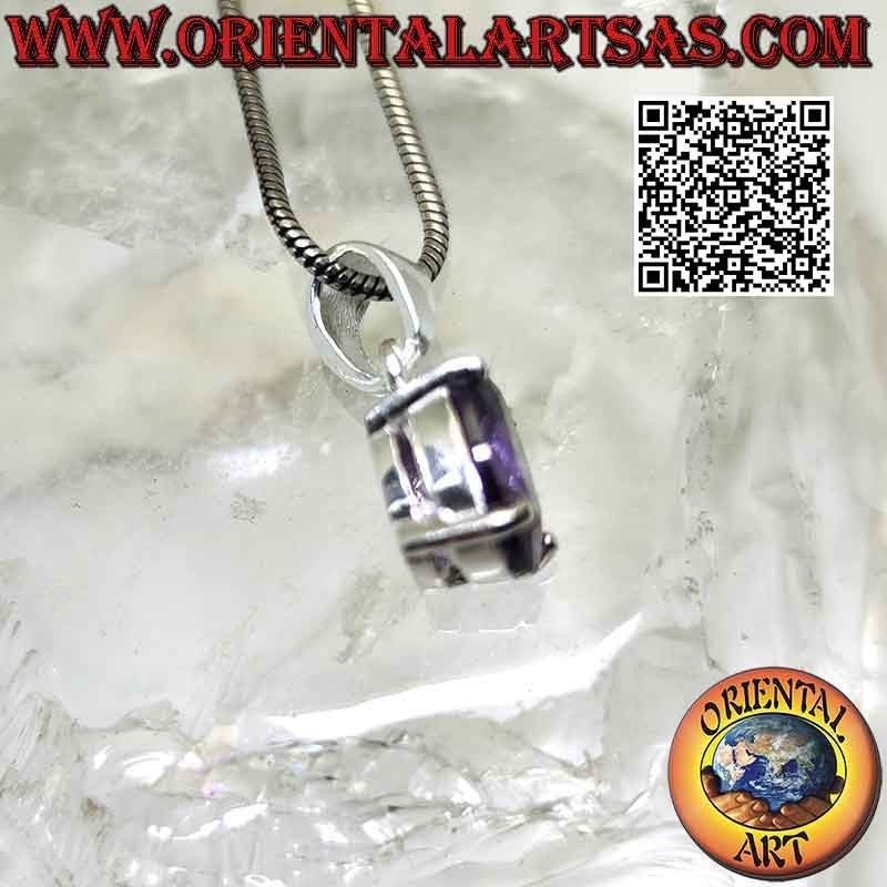 Pendentif en argent avec améthyste synthétique ovale facettée sertie sur double monture lisse