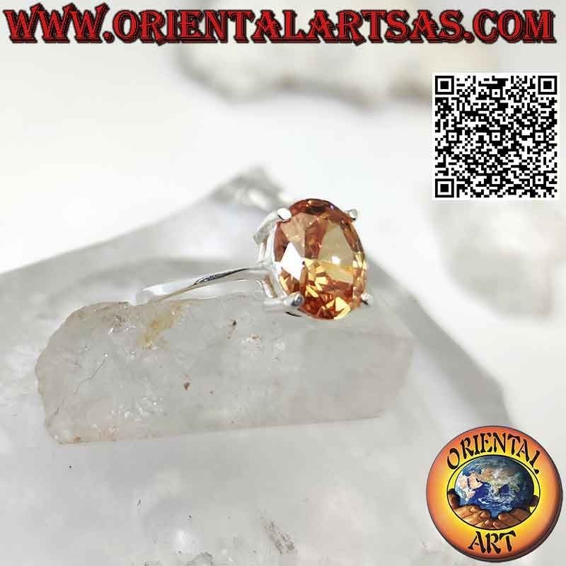 Silberring mit oval facettiertem champagnerfarbenem Zirkon in glatter Doppelfassung
