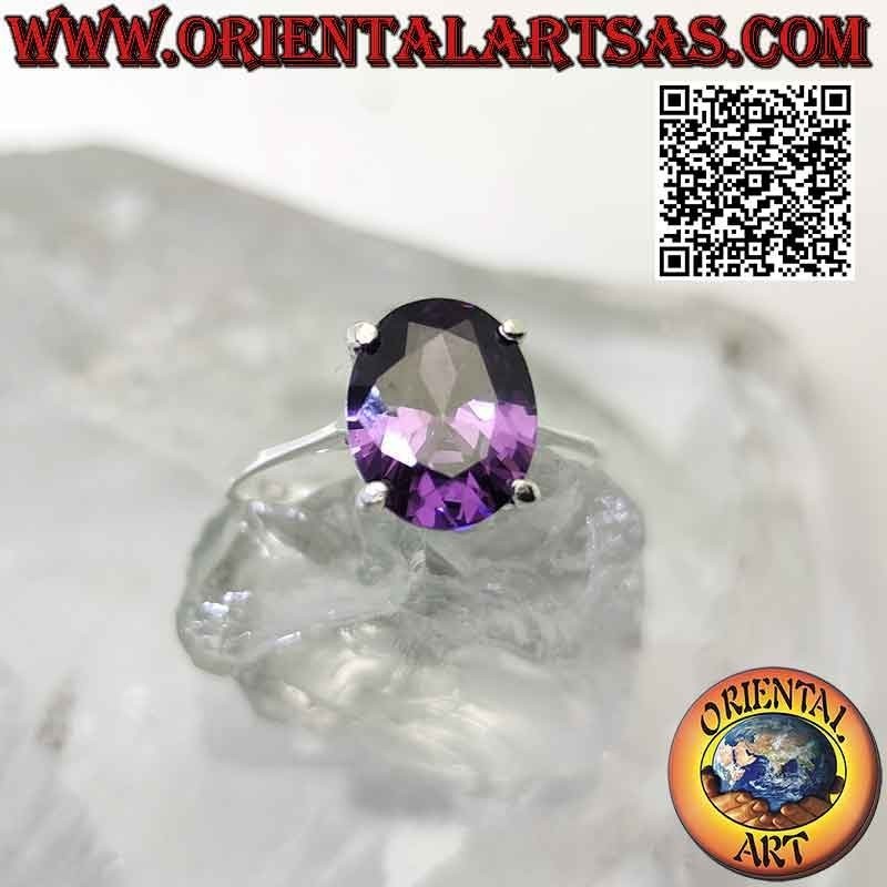 Bague en argent avec améthyste synthétique ovale facettée sertie sur double monture lisse