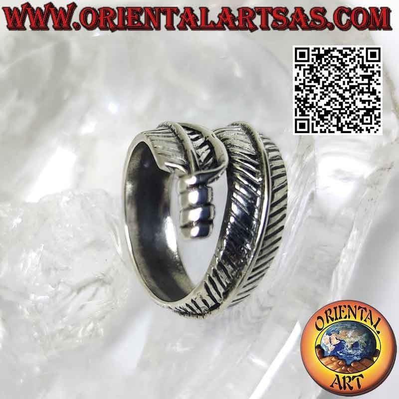 Anello in argento a lunga piuma bombata e spessa regolabile, simbolo di purificazione