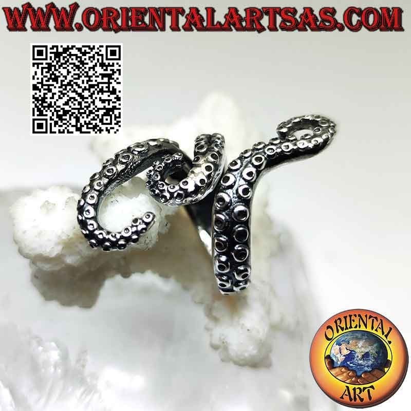 Anillo de plata, los tres tentáculos del pulpo envolvente (pulpo) o pulpo