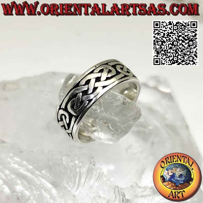 8 mm Silberbandring. mit unendlichem keltischem Gewebe oft graviert