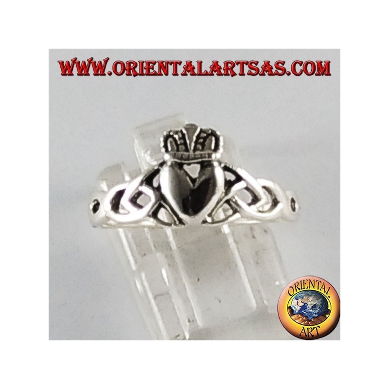 anillo de plata de la lealtad de Claddagh del irlandés del amor y la amistad