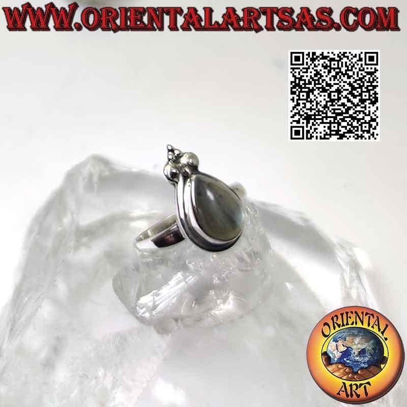 Anillo de plata con labradorita lágrima y lirio corona