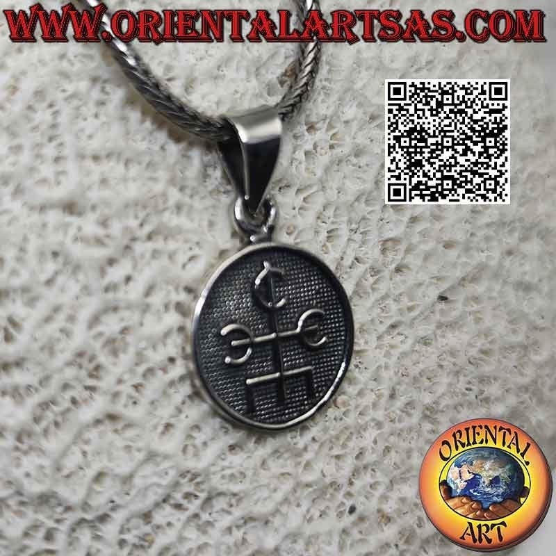 Ciondolo in argento, medaglietta con "Talismano del mago" norreno a bassorilievo
