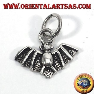 chauve-souris pendentif en argent avec des ailes ouvertes (petit)
