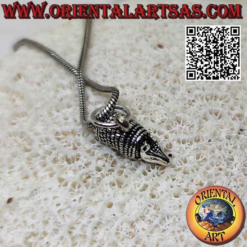 Pendentif en argent en forme de tatou ou de cingulata (tridimensionnel)