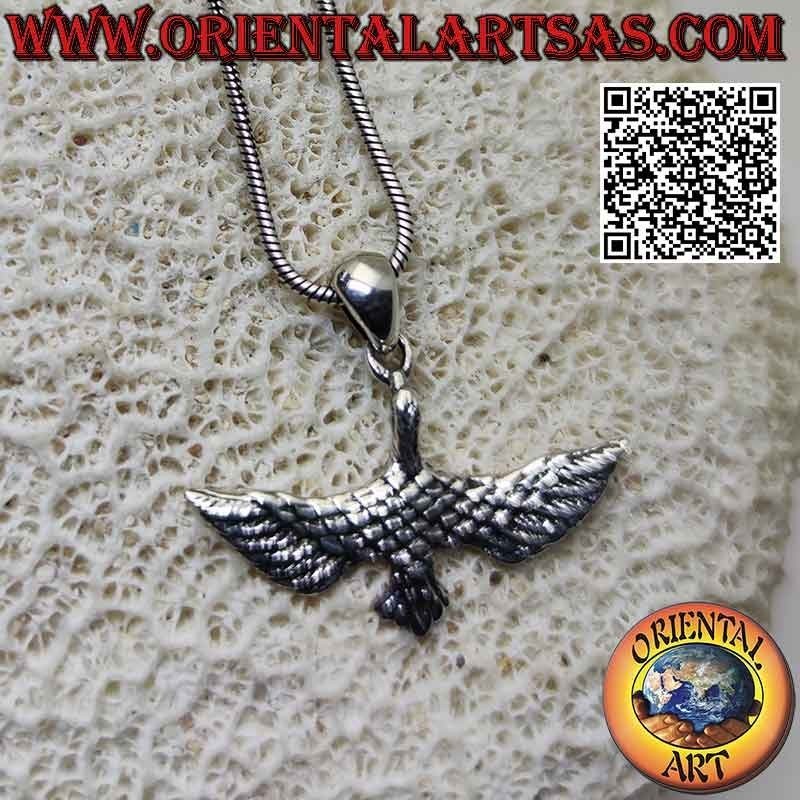 Pendentif en argent héron en vol aux ailes déployées (vue de dessus)