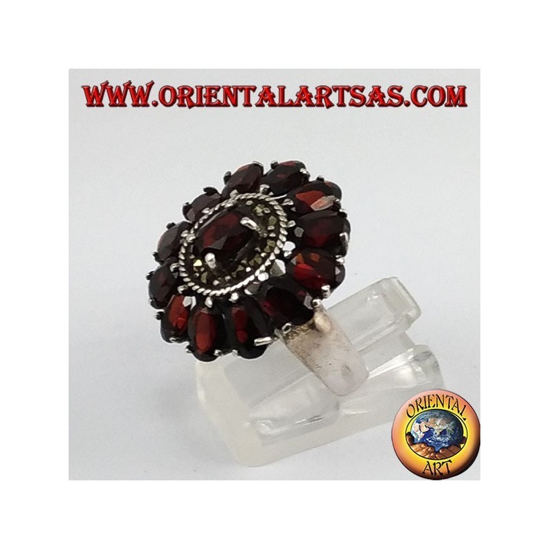 oval silver ring, with 13 garnets natural oval faceted and marcasite