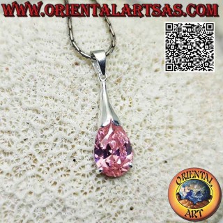 Colgante de plata con zirconio rosa francés facetado ovalado engastado en un engaste doble liso