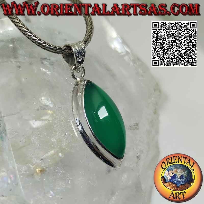 Colgante de plata con ágata lanzadera verde en engaste liso
