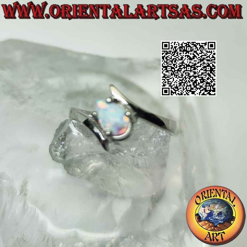 Anello in argento con opale arlecchino a goccia di traverso