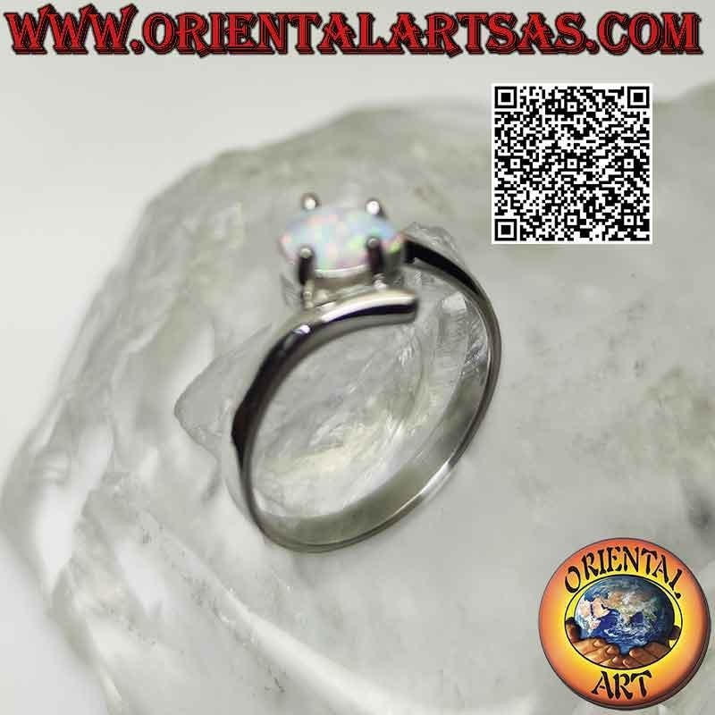 Bague en argent avec opale arlequin avec goutte croix