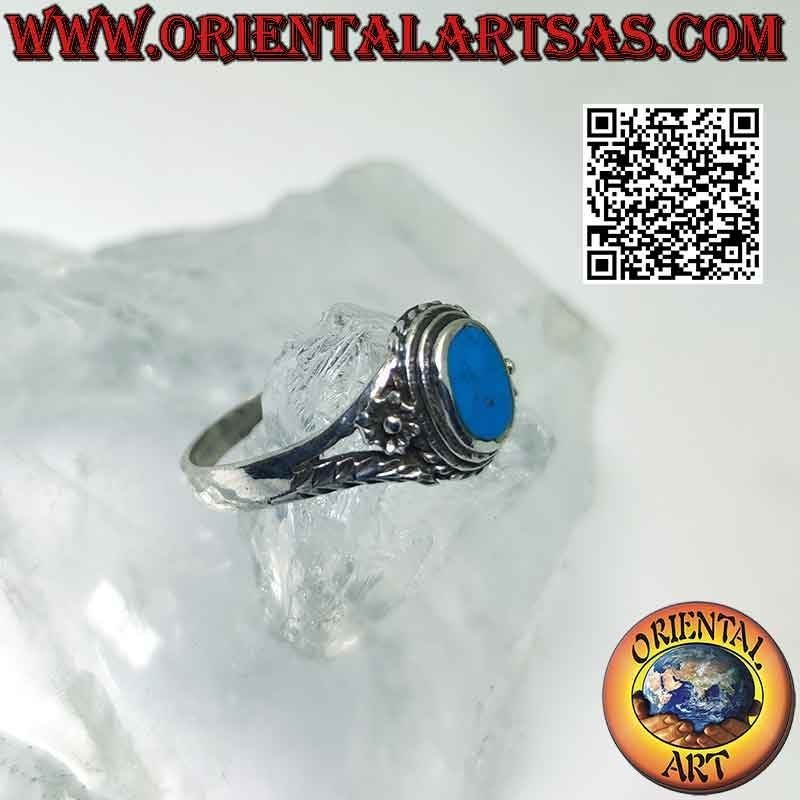 Bague en argent avec turquoise ovale et fleur et branche asymétriques