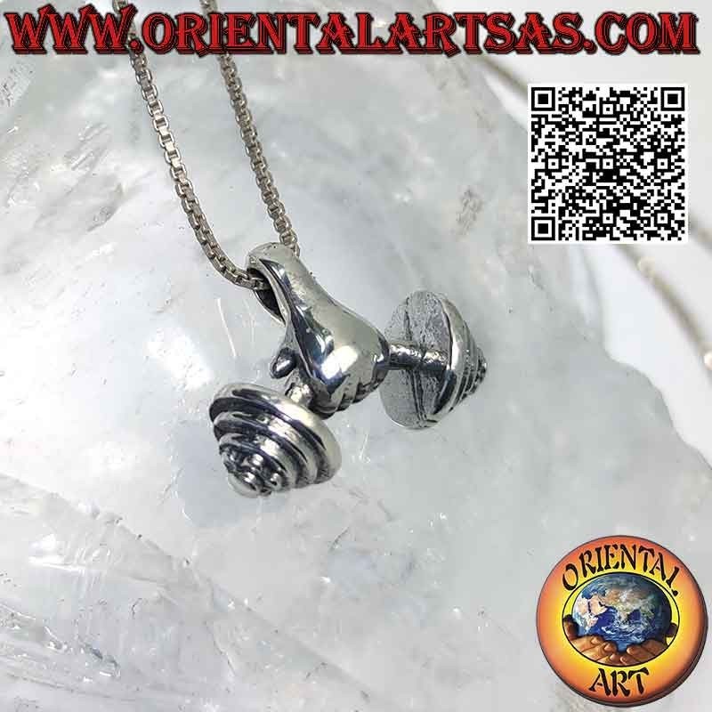 Pendentif en argent 925‰ le balancier courbe soutenu par la main