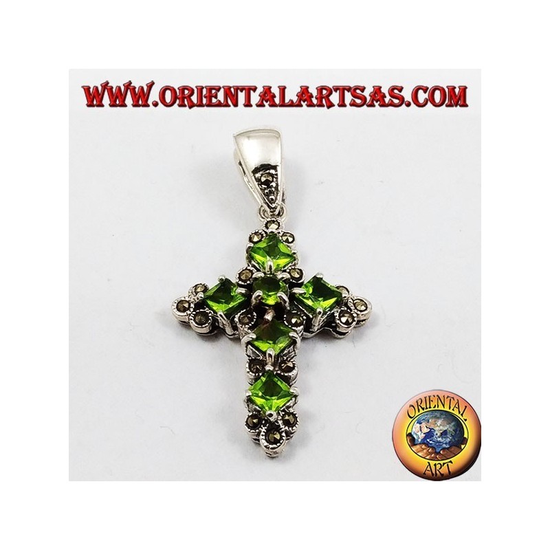 Anhänger, Silber Kreuz und marcassiti mit sechs Peridot