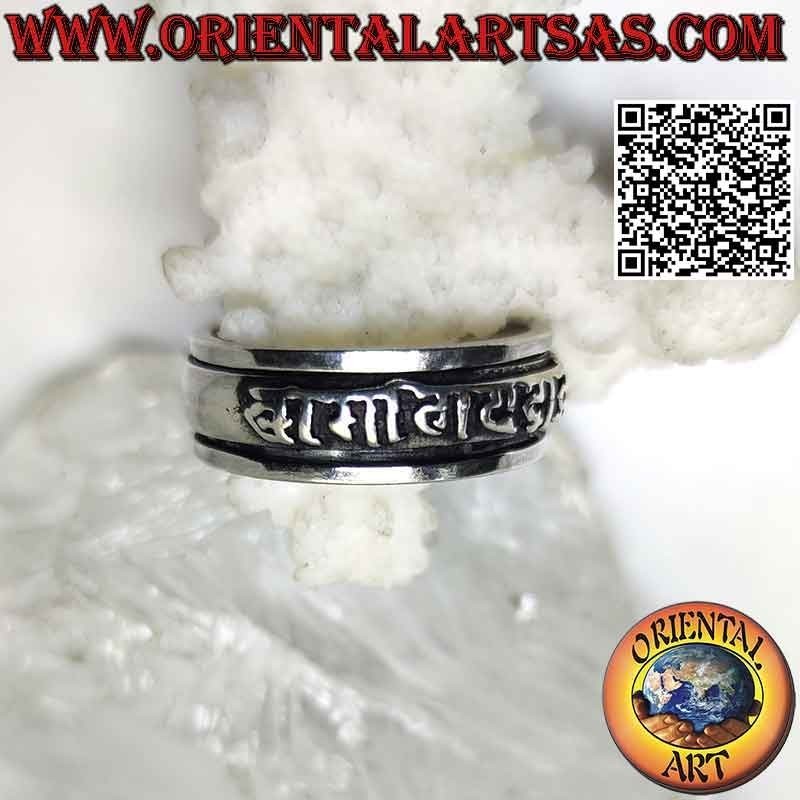 Bague en argent avec bande lisse antistress avec mantra tibétain "OM MANI PADME HUM" en relief