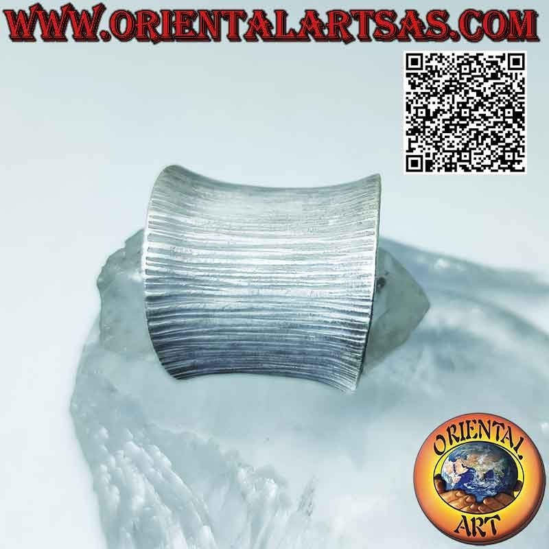 Anneau large concave avec gravures verticales en argent Karen, réglable