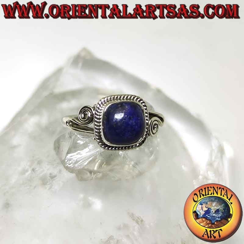 Anillo en plata y lapislázuli rodeado de entrecruzamiento asimétrico y espiral