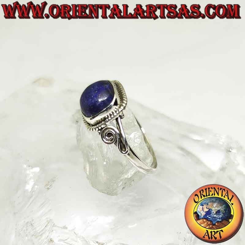 Anillo en plata y lapislázuli rodeado de entrecruzamiento asimétrico y espiral