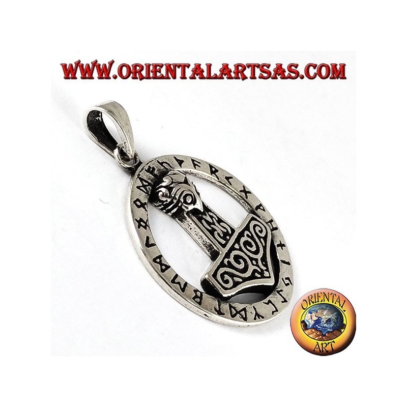 pendentif en argent, marteau de Thor dans le cercle runique