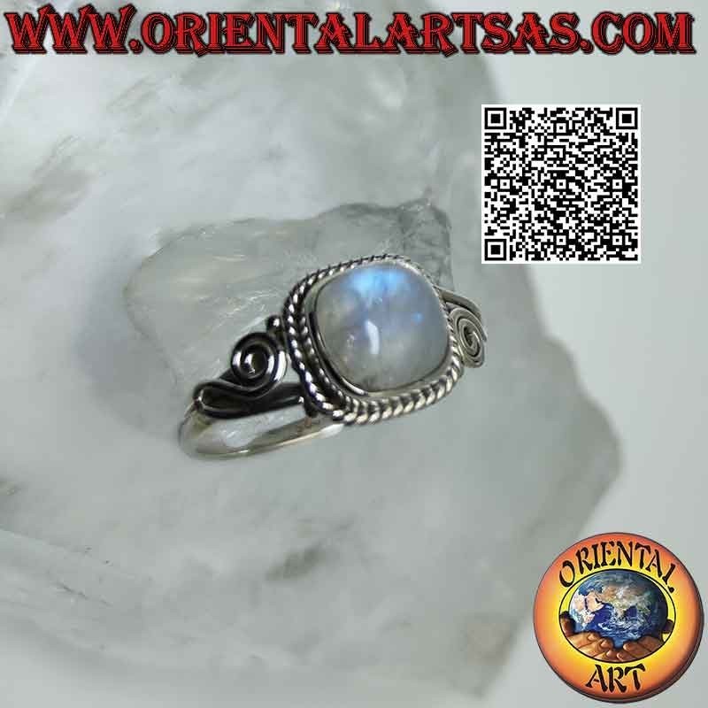Bague en argent avec pierre de lune arc-en-ciel et spirale asymétrique