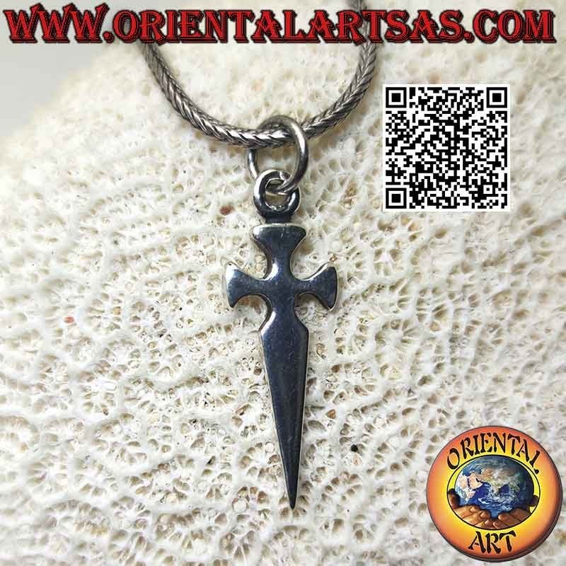 Pendentif en argent en forme de poignard avec une croix des Templiers