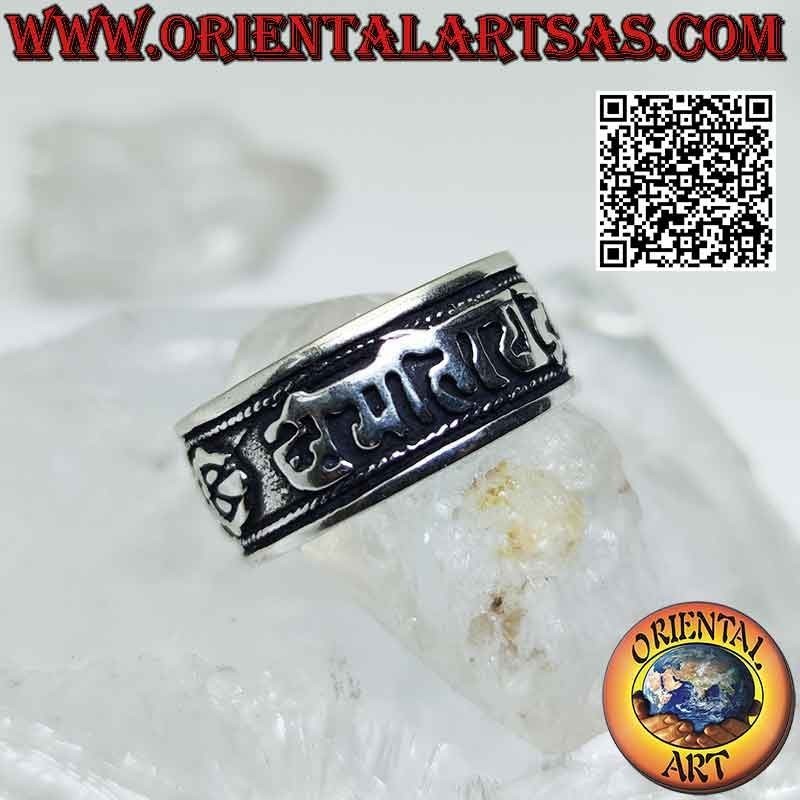 Anillo de plata con mantra tibetano OM MANI PADME HUM
